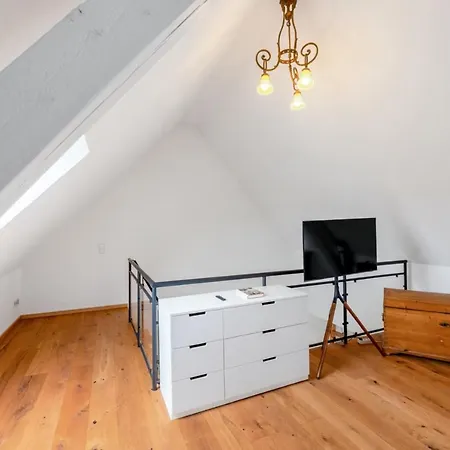 Modernes Loft Am Rebberg Im Historischen Winzerhof * Ehrenkirchen